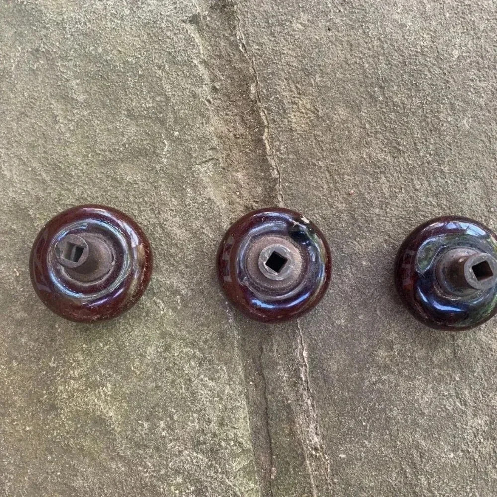3pcs Vintage Original Hardware Bennington Door Knobs - Brown - Picture 3 of 6